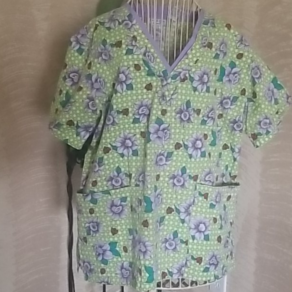 Point one medical scrubs work ladybugs and flowers